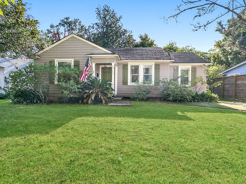 Front of 3144 S. Eugene