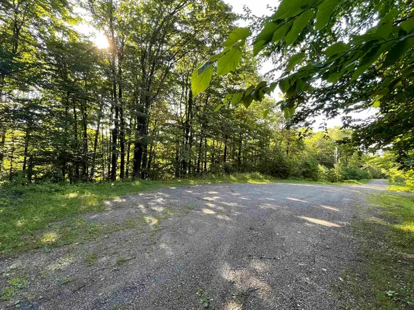 88 Lower Howes Road, Wilmington, VT 05363