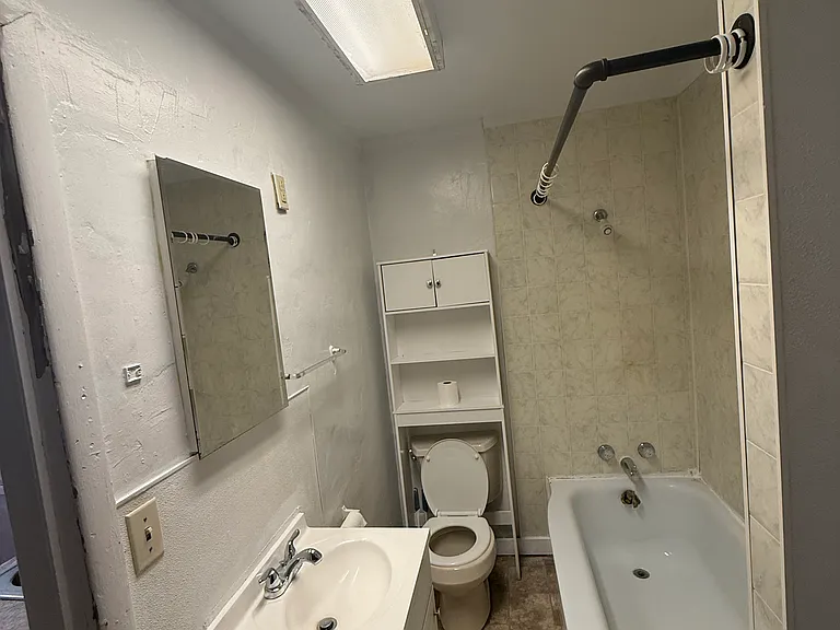 4164 Road K NE #1 — Photo 4