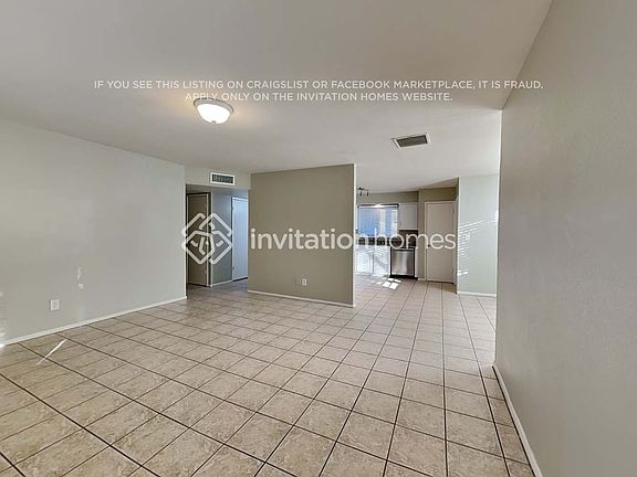 5th image of 3201 E Larkspur Dr