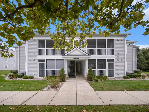 4505 Inverness Ct #43, Dexter, MI 48130