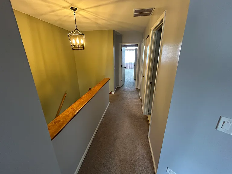935 Viewpoint Dr — Photo 15