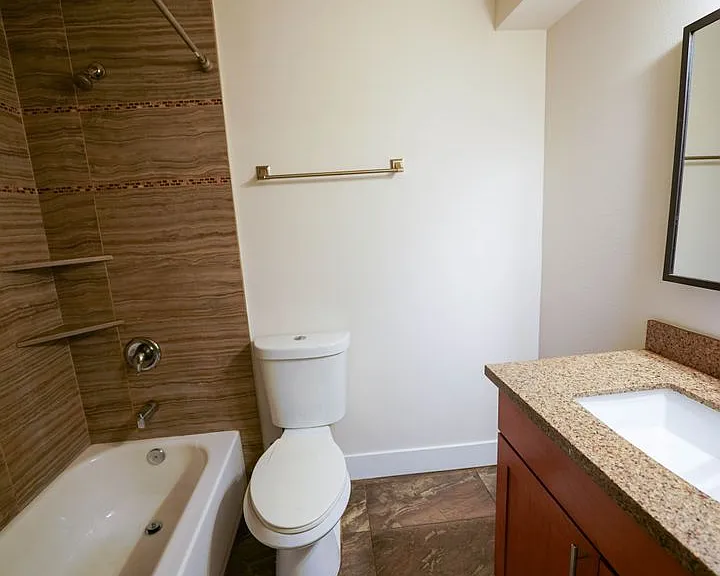 South Lane Apartments — Photo 89