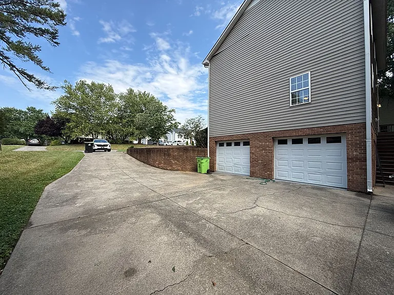 5337 Moss Creek Ln — Photo 19