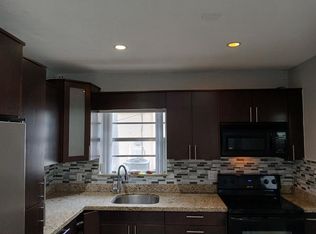 2111 N 57th Ter, Hollywood, FL 33021