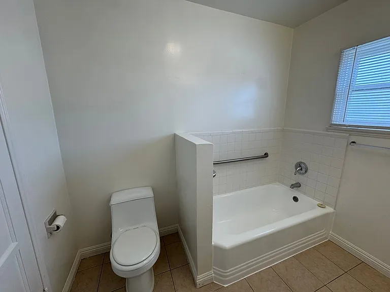 111 Alabama St — Photo 5
