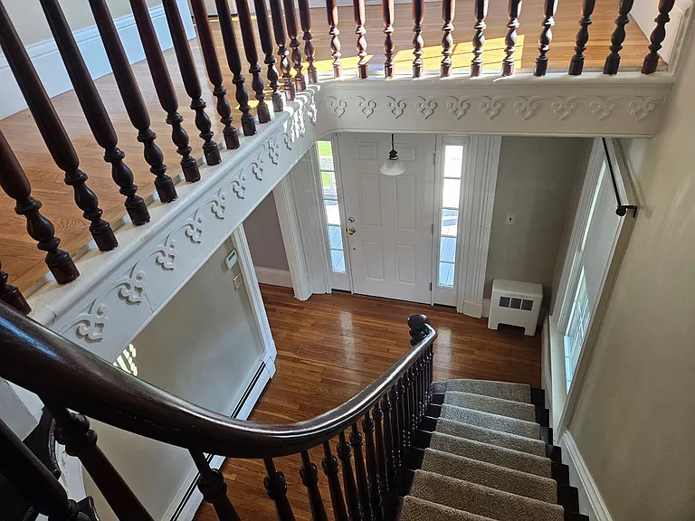 36 Pleasant St — Photo 17