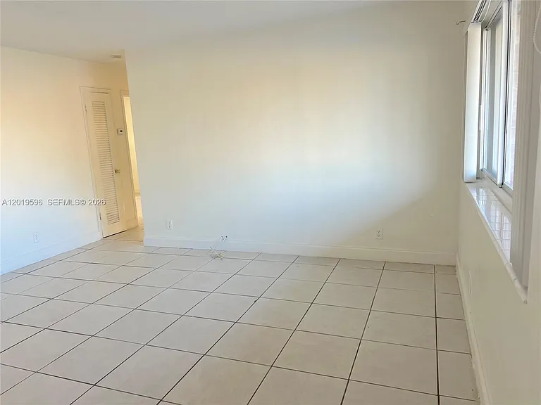 1826 N 22nd Ave #1826 — Photo 4