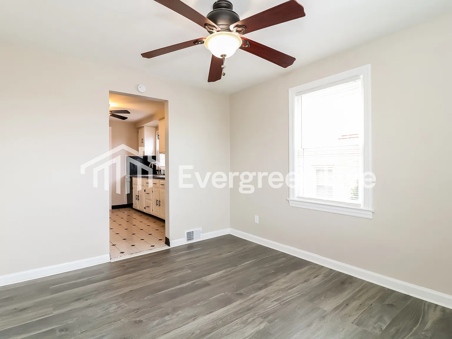 3 bed, 2.0 bath, 1163 sqft, $1,695 — Photo 4
