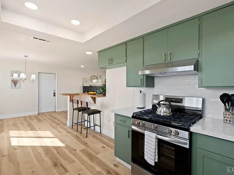 760 Crass Ave #1 — Photo 14