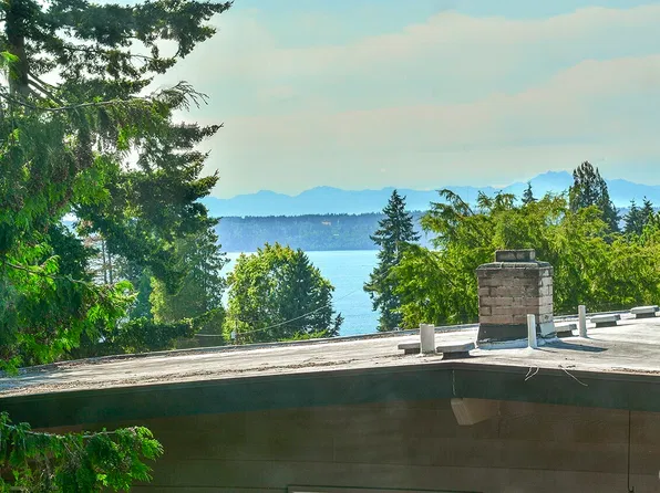 425 SW 183rd Street, Normandy Park, WA 98166
