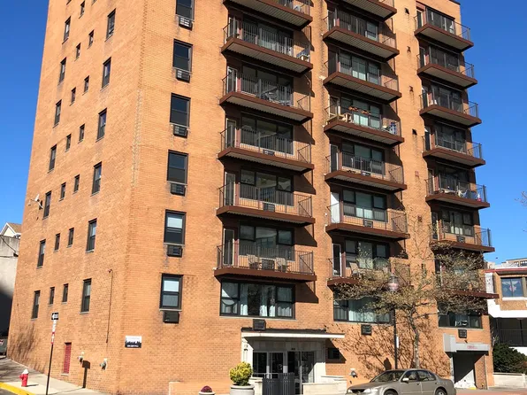 6803 Kennedy Boulevard East image 1 of 24