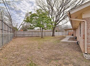 7233 Overhill Rd, Fort Worth, TX 76116
