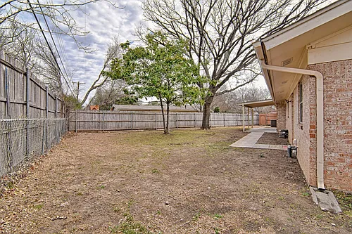 7233 Overhill Rd Photo 1