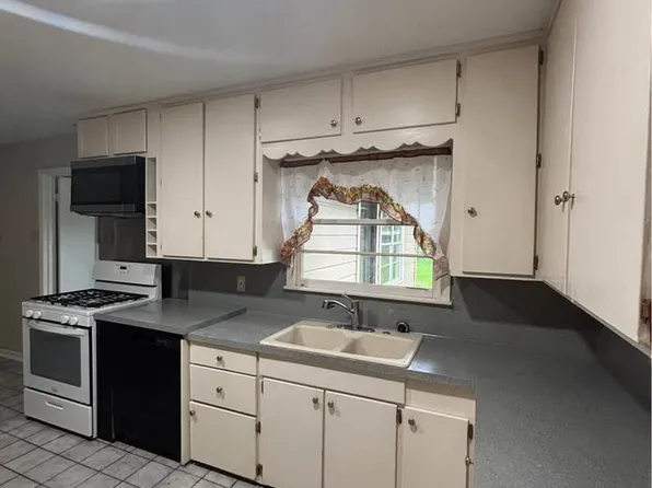 3750 Kings Row, Beaumont, TX 77706