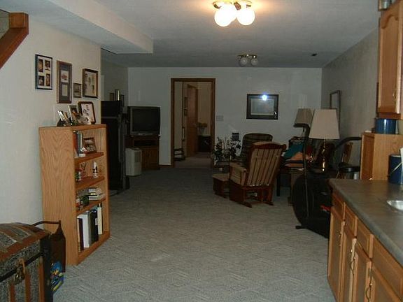 4th image of 313 Circle Hills Dr
