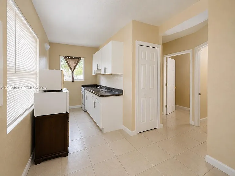 520 SW 6th Ave #2 — Photo 5