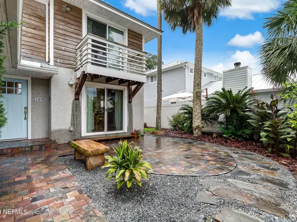 289 PINE Street, Atlantic Beach, FL 32233