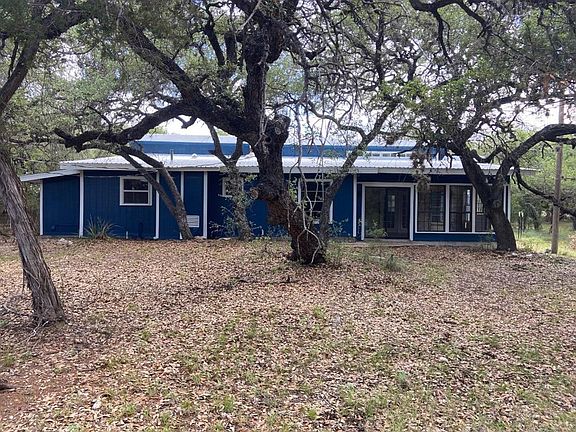 3rd image of 694 Bruce Ln