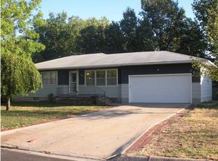 601 Northridge Rd, Newton, KS 67114