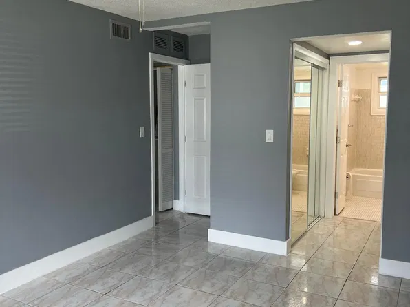1511 NW 43rd Ave APT 103, Fort Lauderdale, FL 33313