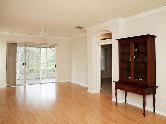 3rd image of 19184 Lake Audubon Dr