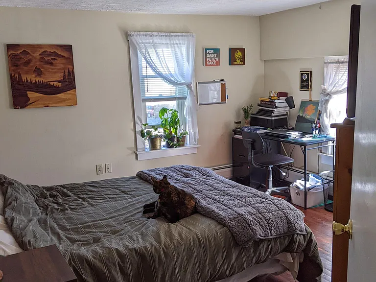 31 Waverly St #2 — Photo 9