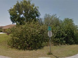 1138 NE 4th Pl, Cape Coral, FL 33909