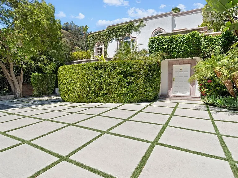 1241 Stone Canyon Rd — Photo 12