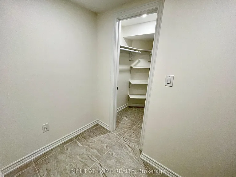 106 Vivians Cres #BASEMENT — Photo 10