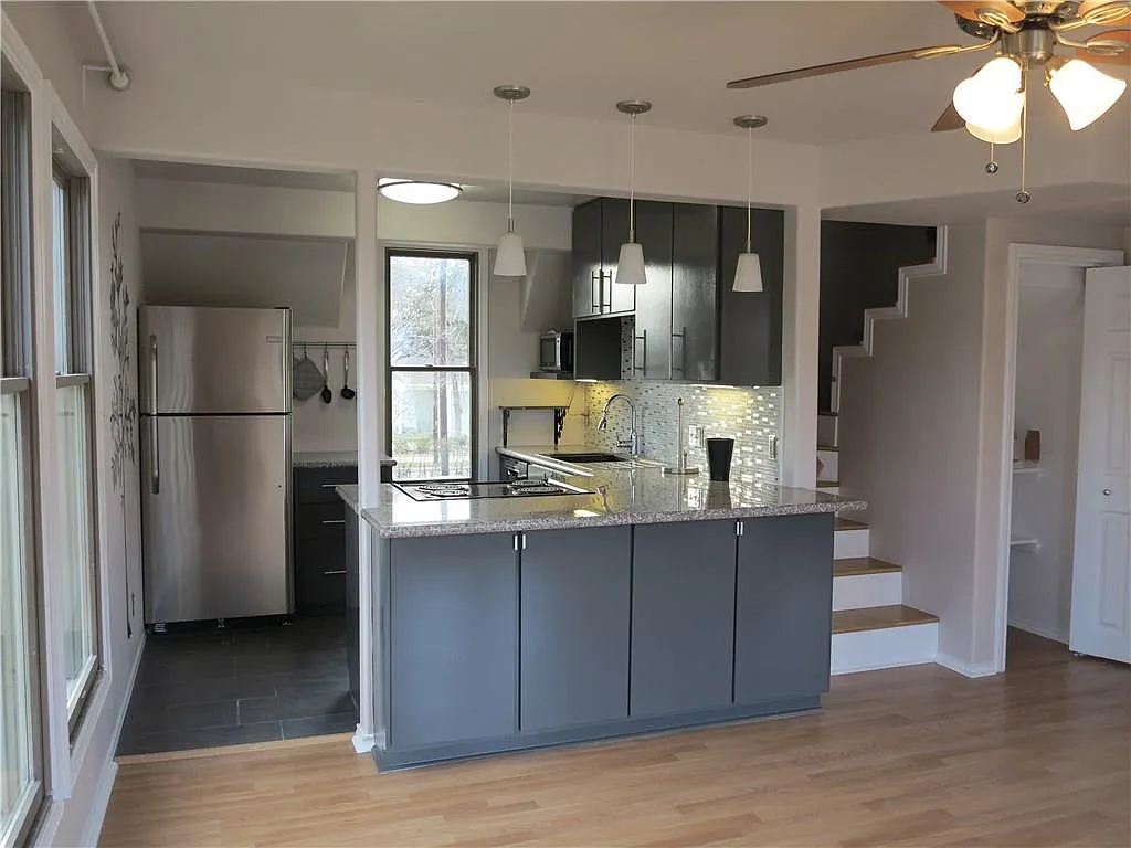 2 bed, 2.0 bath, 1200 sqft, $1,700 — Photo 4