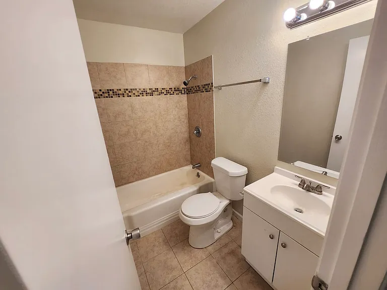 120 Glenhaven Dr — Photo 18