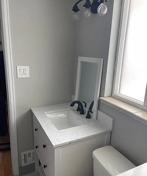 4040 Norwich Way — Photo 4