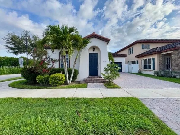 17181 SW 91st St, Miami, FL 33196