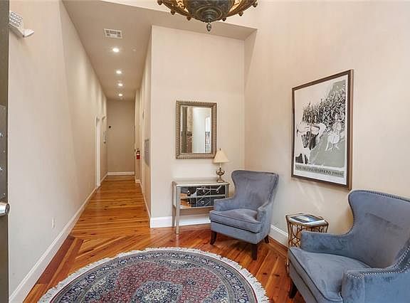 4th image of 528 Bienville St APT 4B