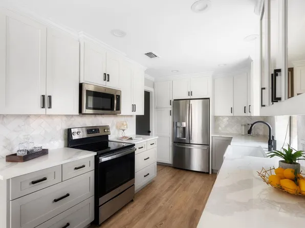 503 San Jacinto St, Lockhart, TX 78644