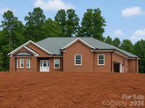 3242 Cornwell Dr, Morganton, NC 28655