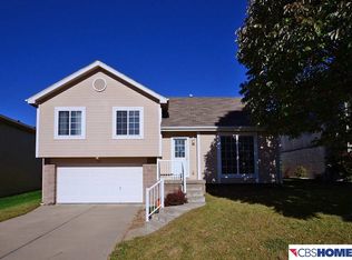 7714 Fillmore St, Omaha, NE 68122