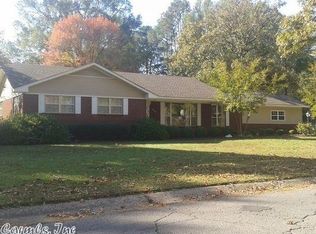 1955 Hillman St, Conway, AR 72034