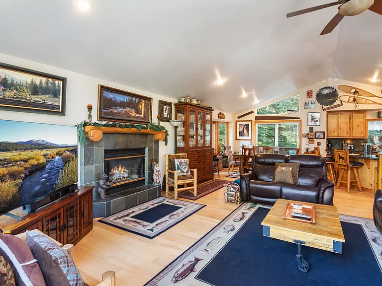 3915 Summit Rd — Photo 9