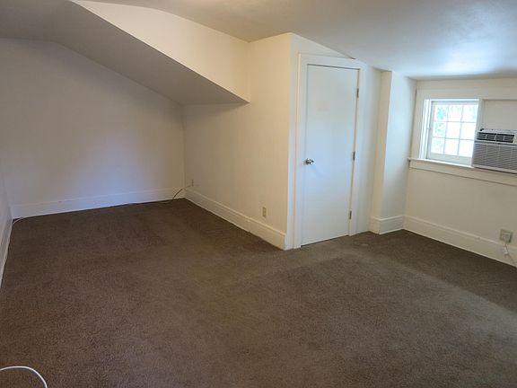 2nd image of 234 S Buena Vista St