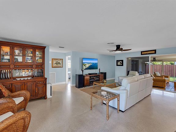 4th image of 3404 Barton Road