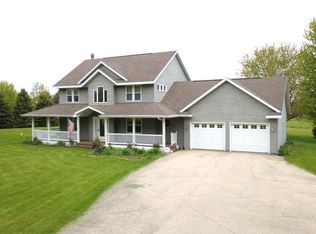 N9026 Hickory Point Rd, Beaver Dam, WI 53916