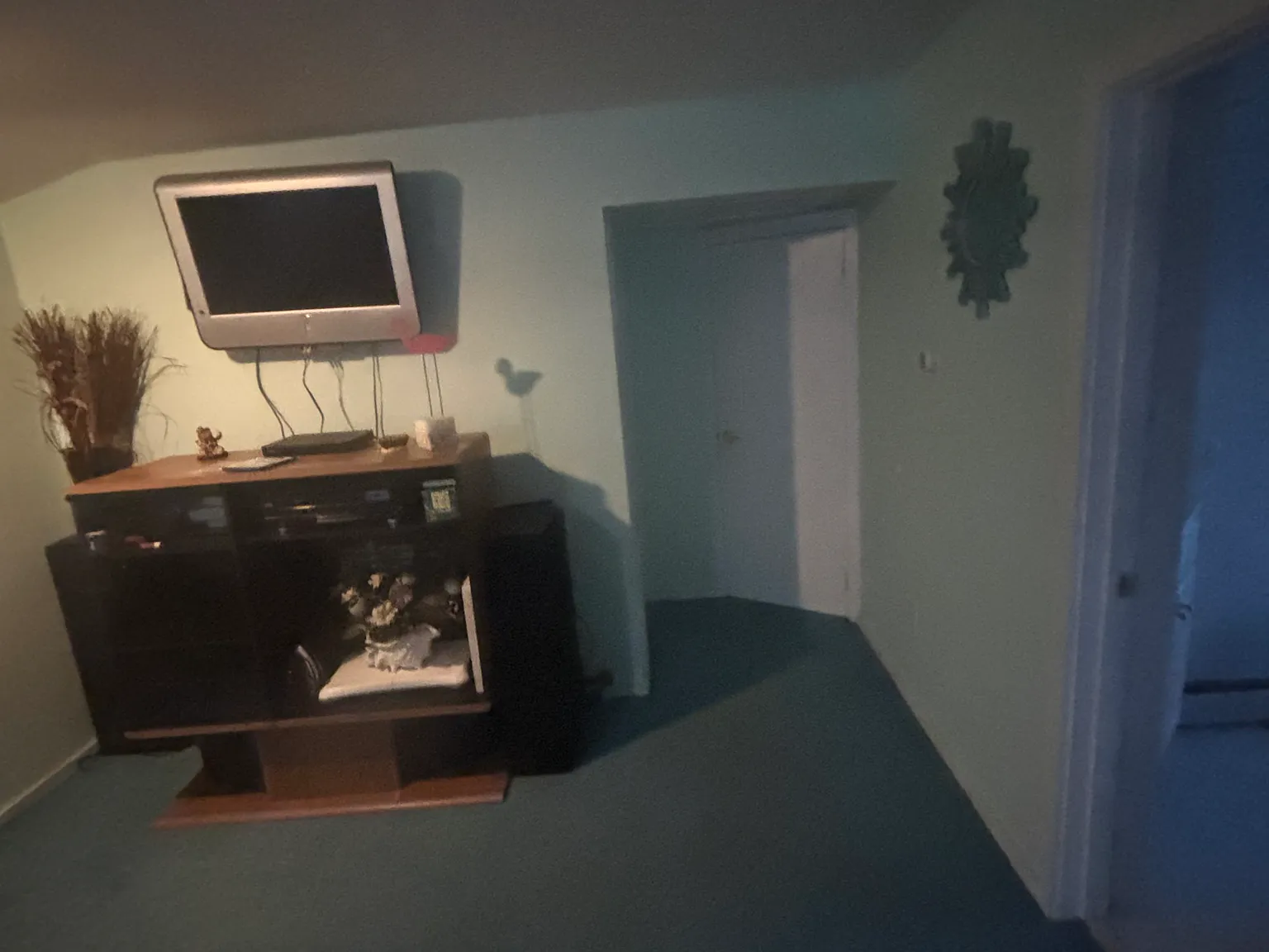 2 bed, 800 sqft, $2,200 — Photo 3