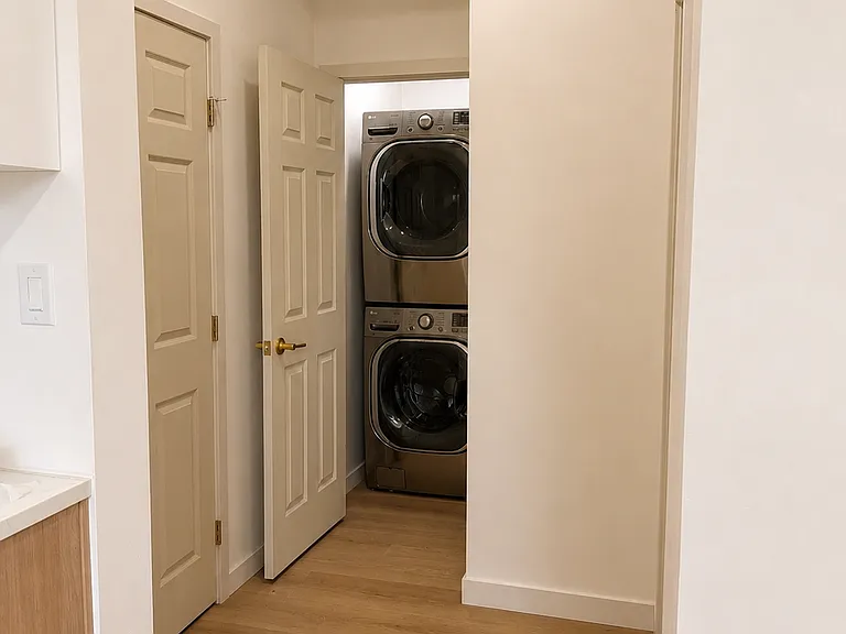 21917 Parthenia St #1/2 — Photo 15