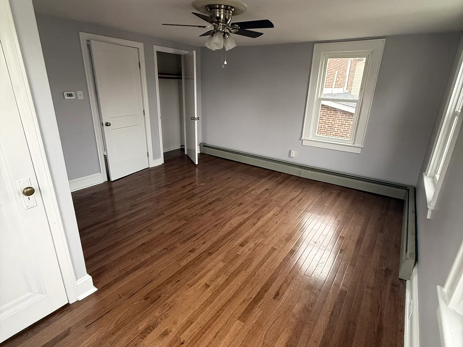 3 bed, 1.5 bath, 2212 sqft, $2,850 — Photo 2