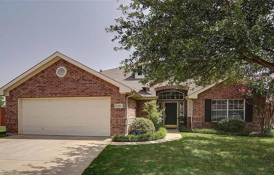 1st image of 6160 Lochmoor Dr