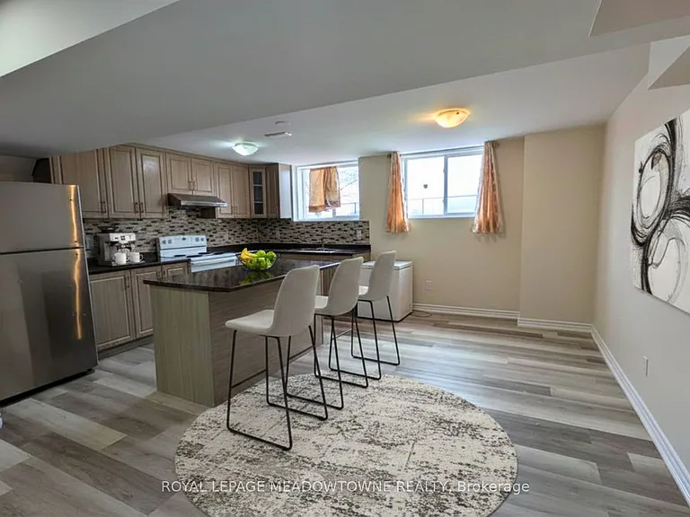 120 Morden Dr #LOWER — Photo 7