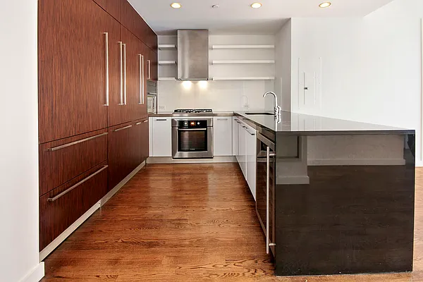 Rented by Corcoran | media 34