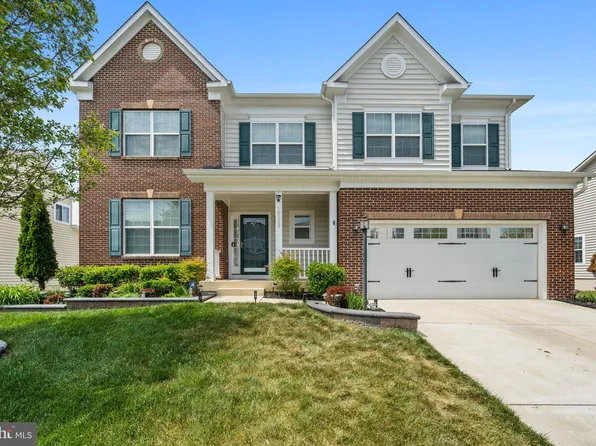 10525 Black Pine Ln, Waldorf, MD 20603